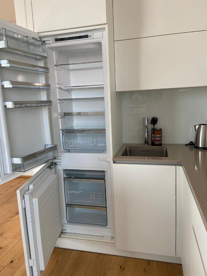 Triiiple Level 21 Mit Balkon Und Tiefgarage * Vienne